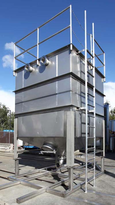 Square stainless steel rainwater tank